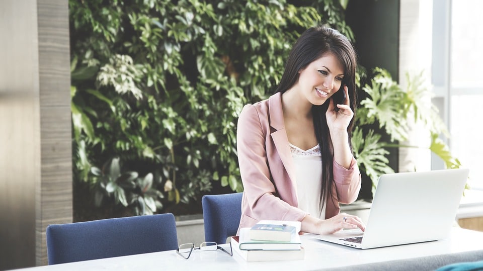 8 Ways To Nail A Phone Interview
