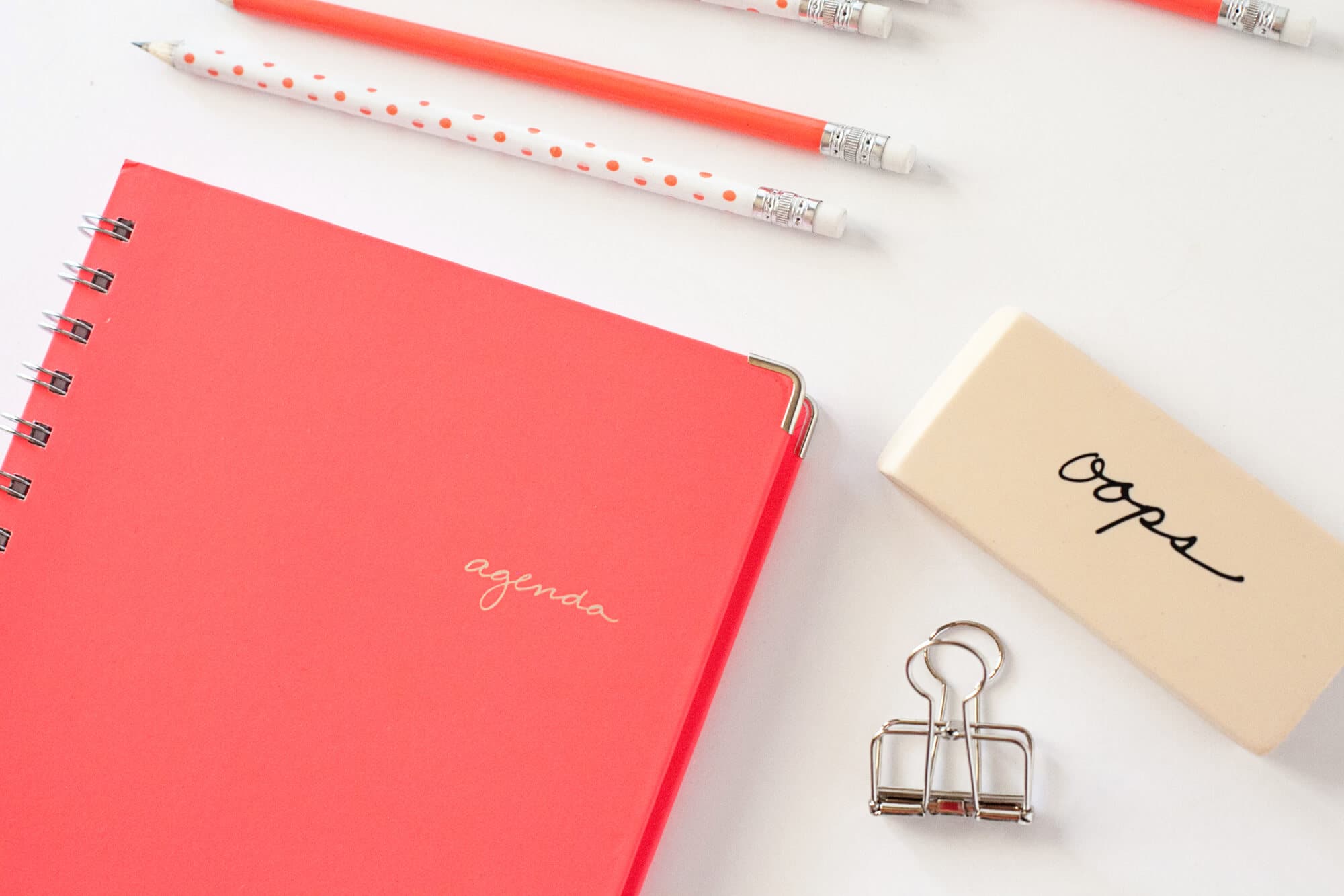 Agenda notebook 6 Steps to Become a Highly-Effective Female Leader