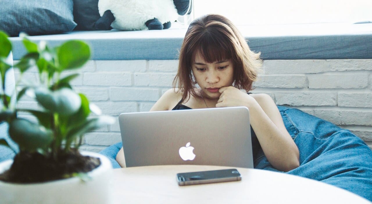 How To Get Your First Job Out Of College