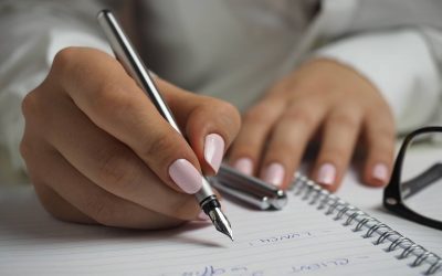 10 Must-Use Resume Writing Tools