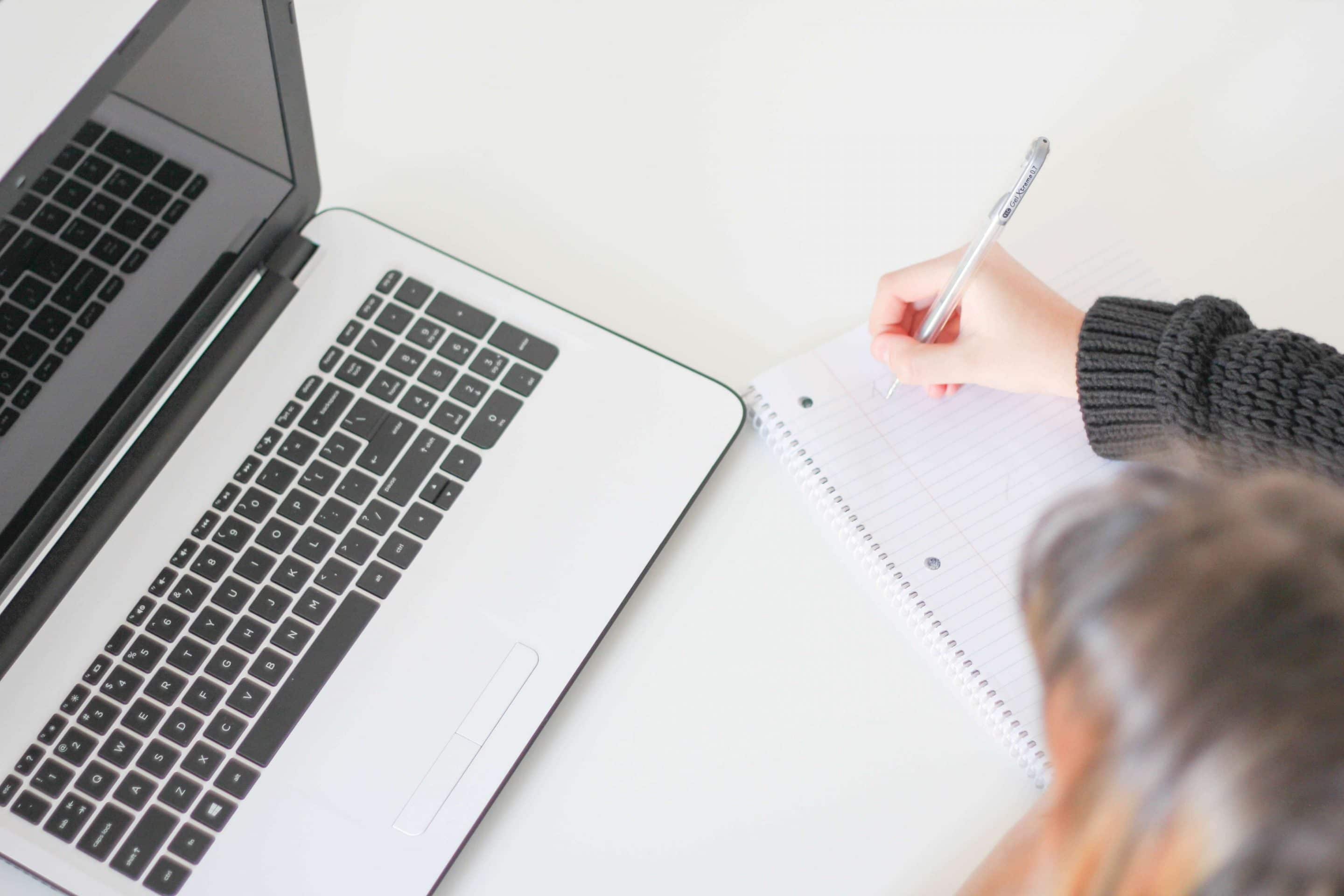 4 Ways to Stay Focused and Motivated When Working From Home