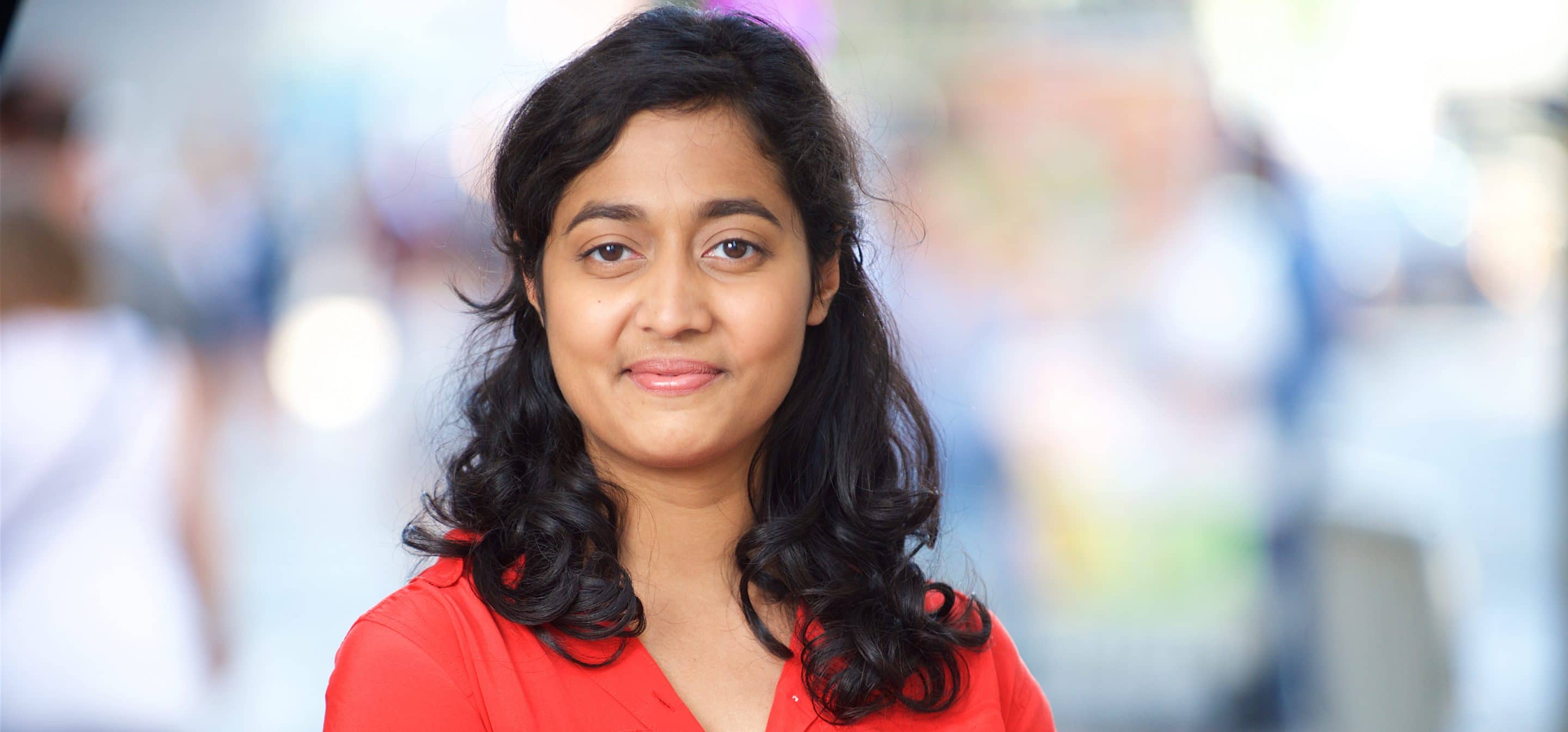 How This Classy Career Girl Is Making Her Side Hustle a Reality