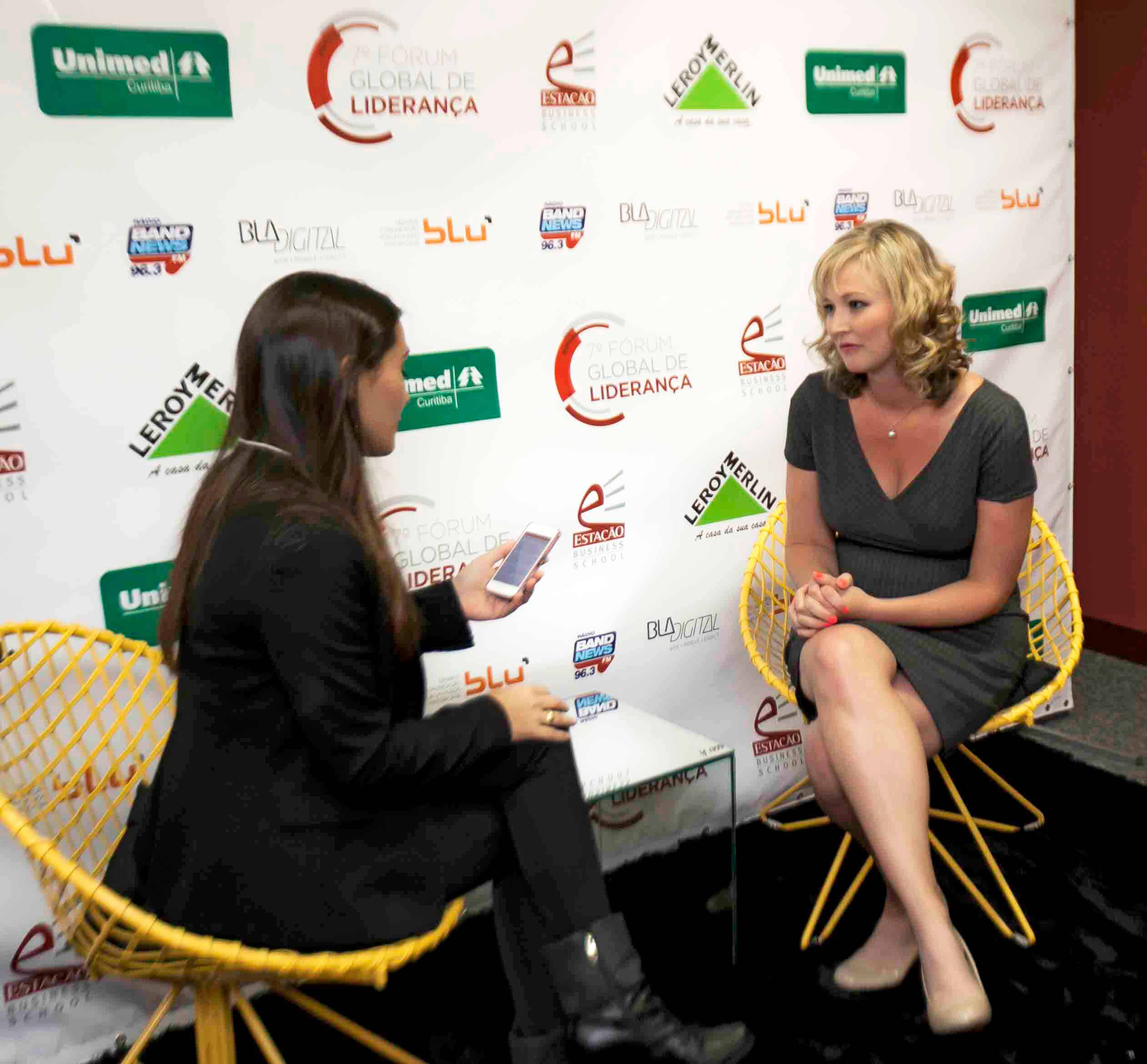 How To Use an Informational Interview To Get a Job